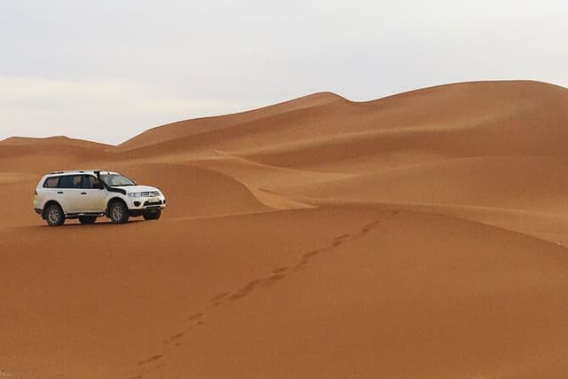 2 Days trip to erg chigaga and spend night at the luxury Camp