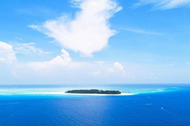Mnemba Dolphin Tour, The Island Pongwe, Salaam Cave, The Rock