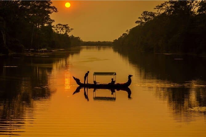Unforgettable Siem Reap Sunset Jeep & Dragon Boat Tour