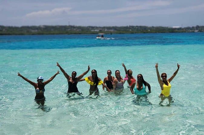 Compare Top-Rated San Andres Bay Yacht Rumba Tours