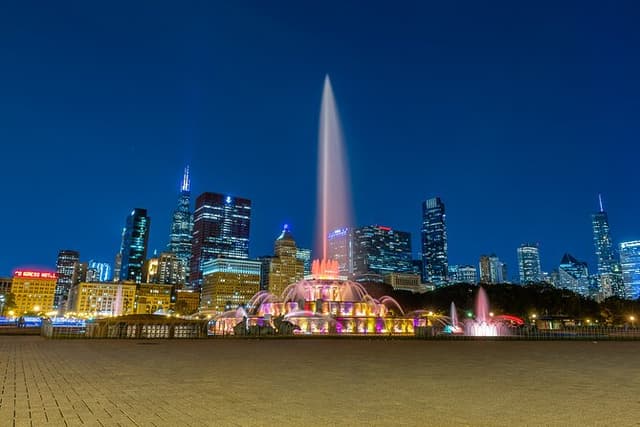 Haunted Chicago: Lincoln Park Ghost & History Walking Tour