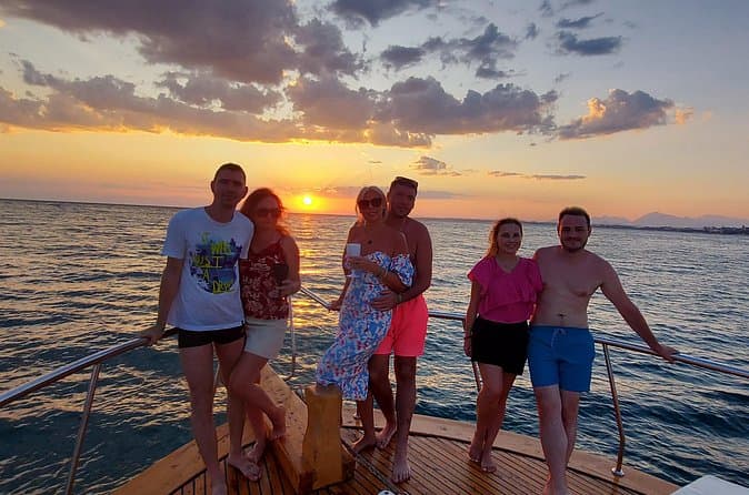 Compare Top-Rated Side Boat Tours