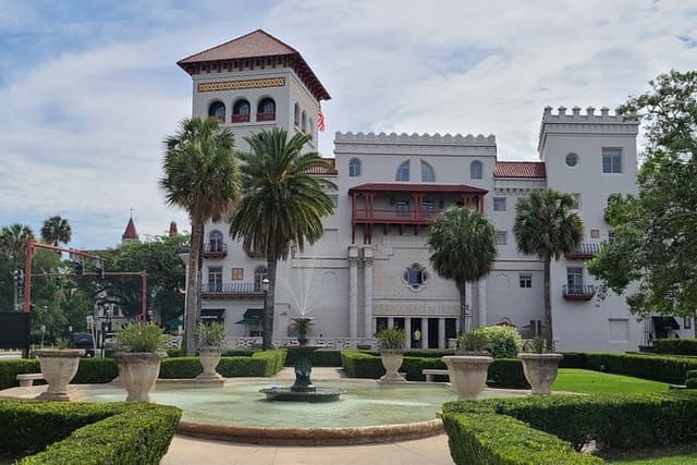 Walking Guided History Tour of Old St. Augustine