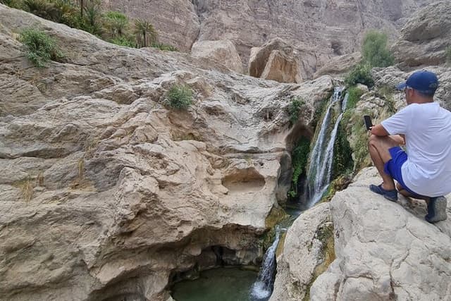 Hidden Gems of Oman: Sinkhole, Fins Beach & Wadi Tiwi Adventure