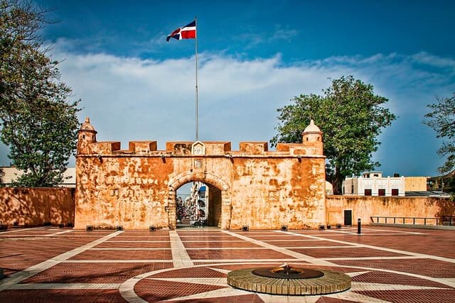 Full-Day Adventure Tour of Culture through Santo Domingo