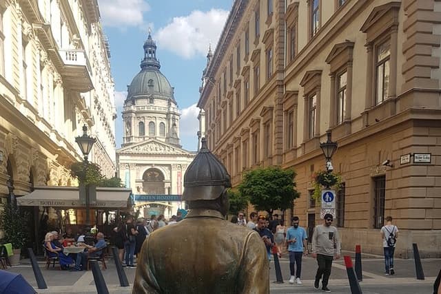Budapest City Landmarks Walking Tour in 2 Hours