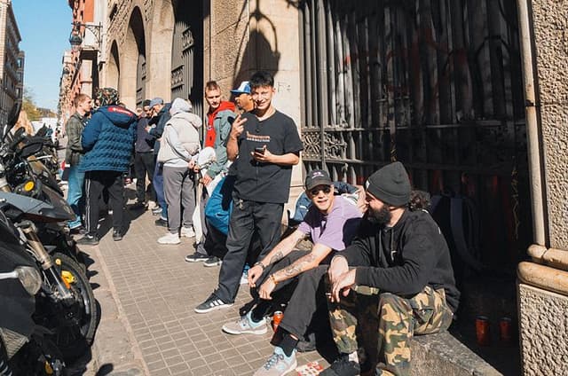 Cruiser Board Full-Day Tour in Barcelona