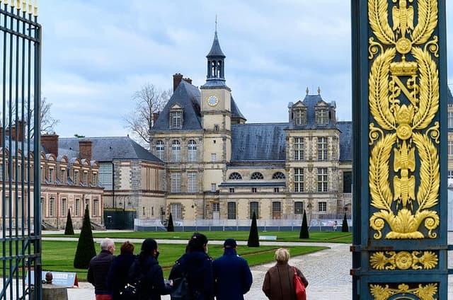Fontainebleau Palace & Barbizon Artists Village