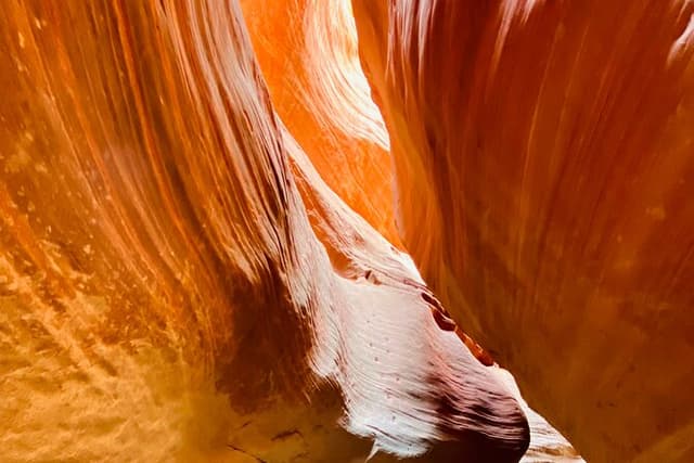 Peek-a-Boo Slot Canyon Guided Hike (Small Group)
