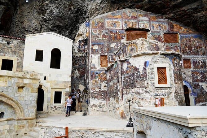Best Sumela Monastery Tours: Explore Trabzon's Wonders