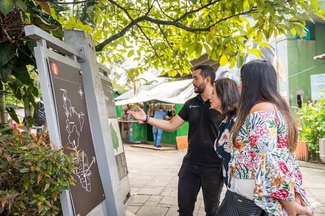 Medellín Tour: Themed Vehicles, Tram Ride and Metrocable