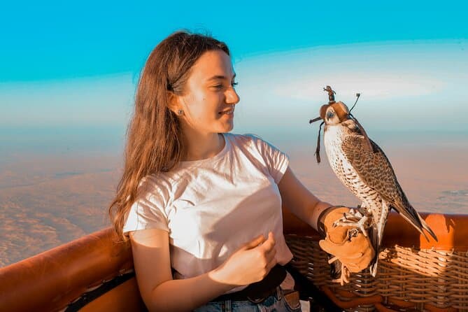 Fly Over Dubai Dunes: Balloon Tours