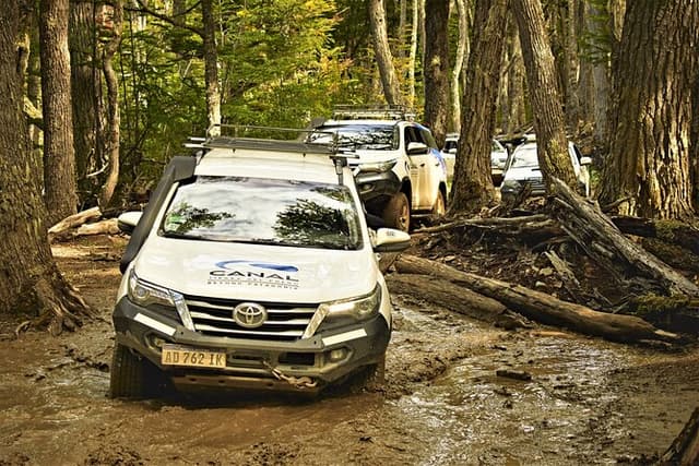 Lakes District 4x4 Full-Day Tour with Lunch from Ushuaia