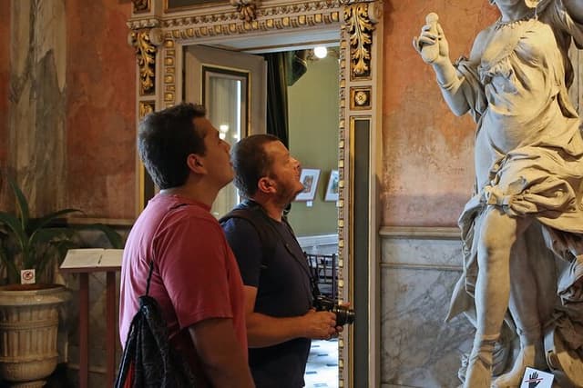 San José Bites, Sights & History: Markets Tour & National Museum