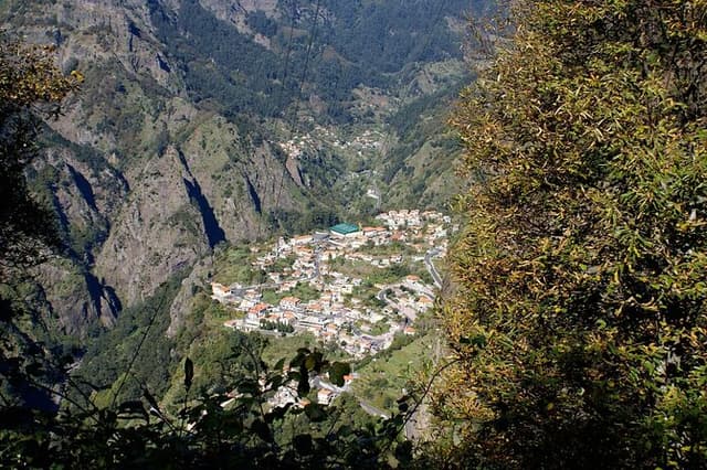 Private Tuk Tuk Tour on Nuns Valley