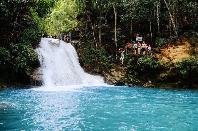 Explore Blue Hole Trelawny Tours
