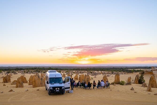 Best Pinnacles Sunset & Stargazing Tour in Perth