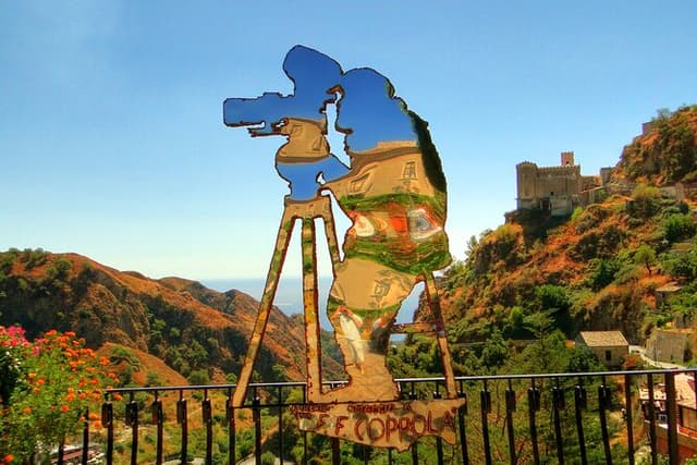 The Godfather and Taormina Tour from Messina