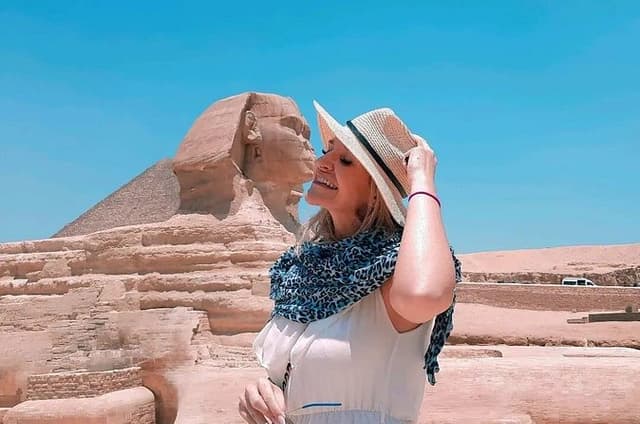 Private Giza Pyramids, Sphinx, Saqqara & Memphis Full-Day Tour