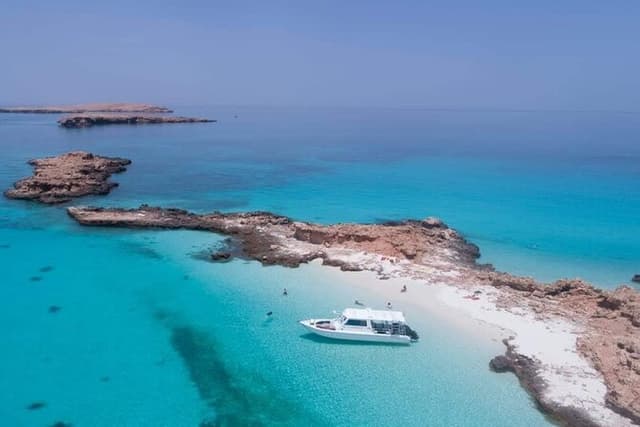 Cruises to Daymaniyat & Snorkeling