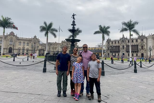Half-Day City Walking Tour Lima's Royalty Including Catacombs