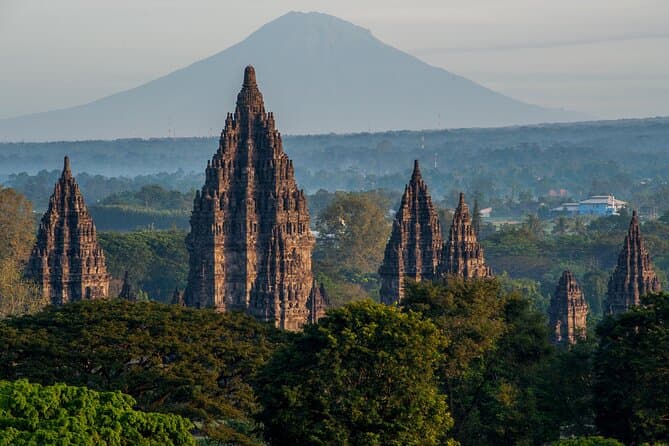Best Yogyakarta Day Tour: Explore Top Cultural Attractions