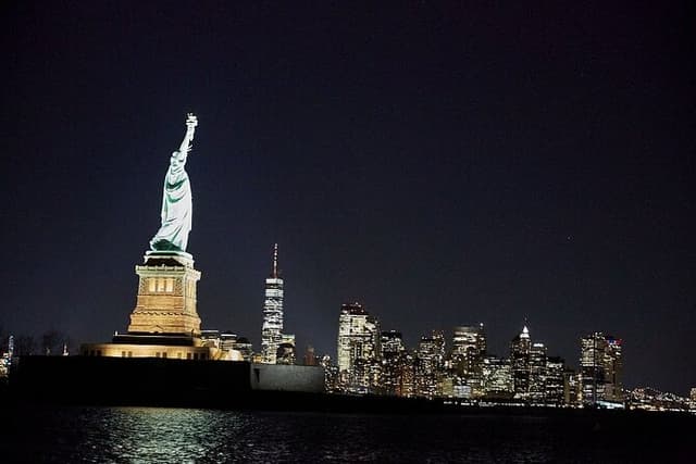 New York City Skyline Night Sailboat Tour
