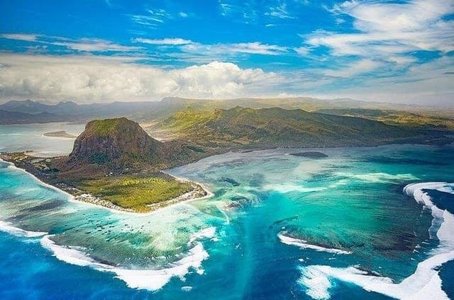 South-West of Mauritius Private Full-Day Scenic Tour with Lunch