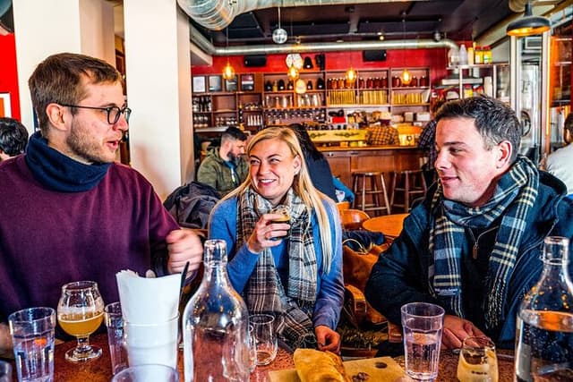 Montreal Private Food Tour: Taste 7 Dishes in Trendy Mile End