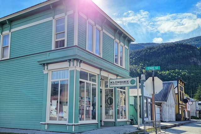 Skagway Trail and Sail