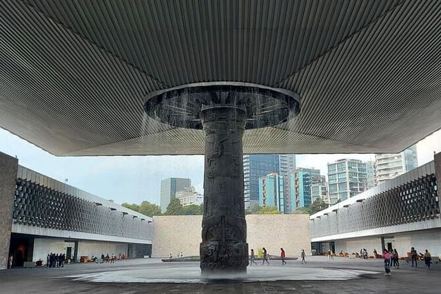 5 Hour Tour through Chapultepec, Anthropology Museum and Castle