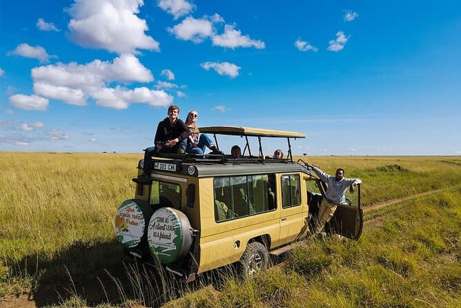Moshi Tanzania Safari: Kilimanjaro Wildlife Escape