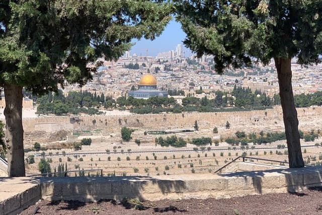 In The Footsteps of Jesus - Self Guiding Tour