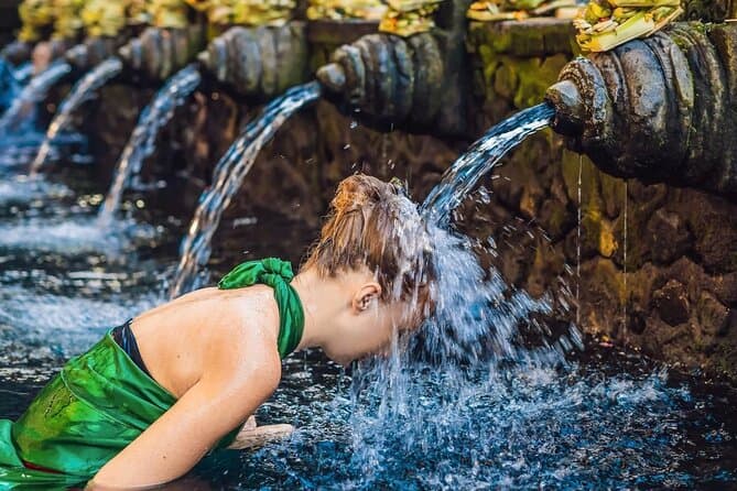 Authentic Spiritual Healing & Purification Rituals in Ubud