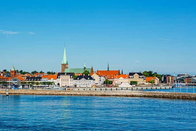 Private Cultural Walk in Historic Helsingør