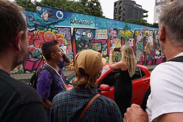 Shared Tour of El Poblado, Provence & Manila