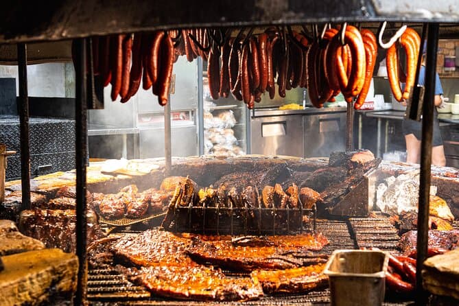 Best Austin BBQ & Wine Tours: Hill Country Shuttle