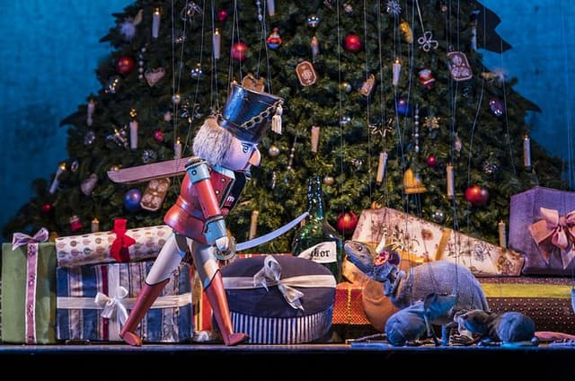 Salzburg Marionette Theater: The Nutcracker