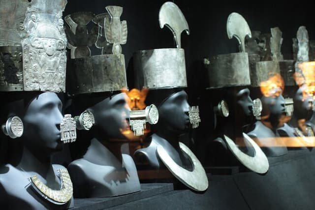 Half-Day Private Lima City Tour and Larco Museum