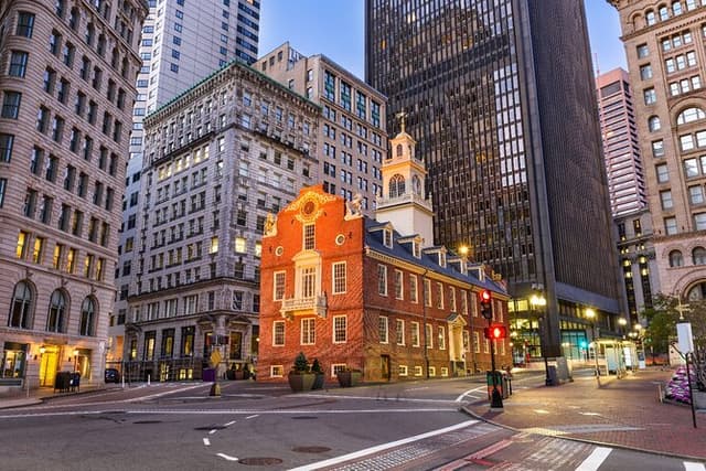 Massachusetts Self-Guided Audio Tour Bundle: 10+ Tours