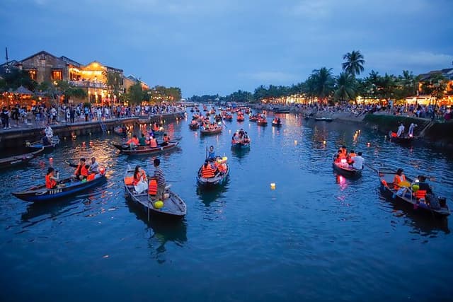 Marble Mountains - Hoi An Ancient Town Afternoon Tours FROM DANANG(15H30-21H)