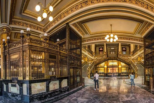 Must-see Buildings & Palaces of Mexico City