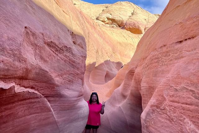Valley of Fire and Red Rock Canyon Day Tour from Las Vegas