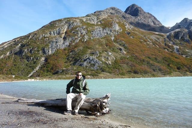 Laguna Esmeralda Trekking Adventure with Lunch