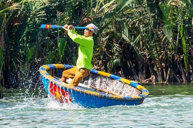 Hoi An: Coconut Basket Boat Ride in the Coconut Forest