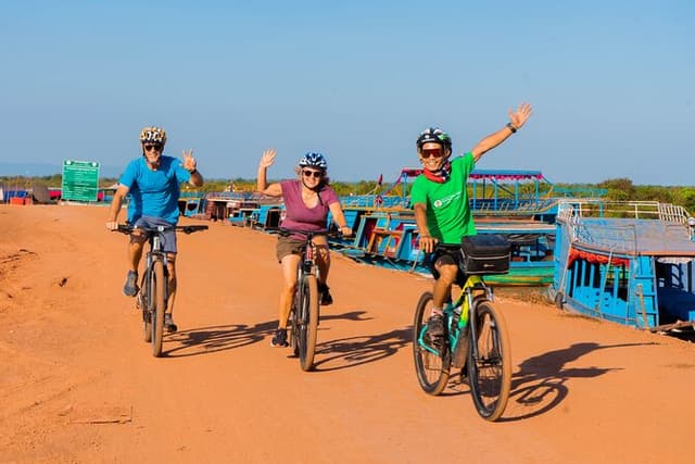Floating Village Bike & Boat Sunset / E-Bike Available