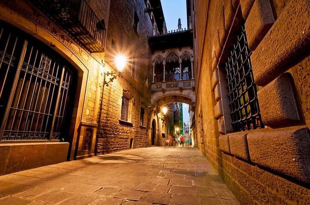 Barcelona: Ghosts of the Gothic Quarter Self-Guided Puzzle Game