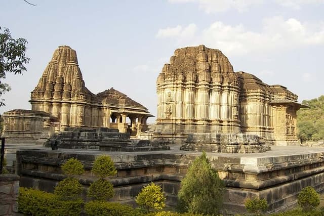 Day Trip from Udaipur to Nathdwara Eklingji and Haldighati