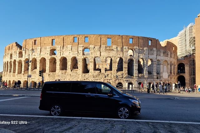 Rome Highlights Private Day Tour by Mercedes Minivan