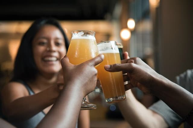 History, Legends & Pubs - the Tipsy History Tour of Bucharest